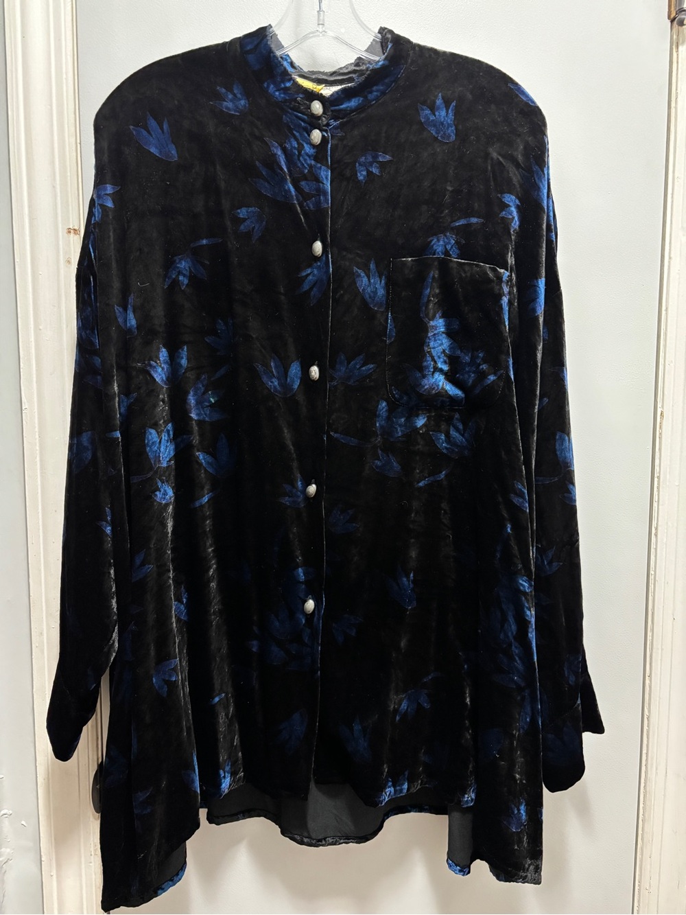 Vintage Guy Laroche luminous Velvet button up